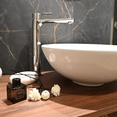 Ilassia Luxury Semesterbostad *
